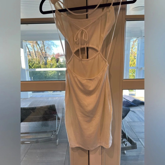 Princess Polly Dress - Picture 3 of 7